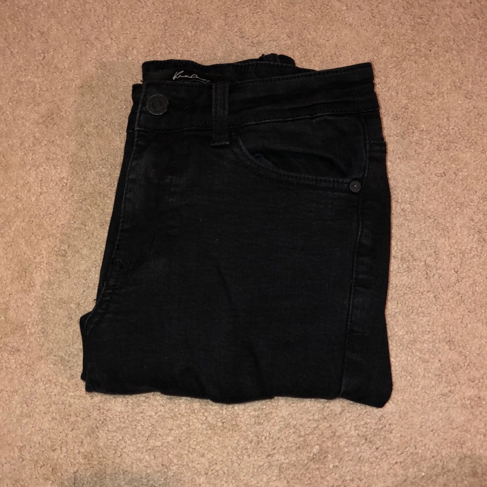 Women’s Black ripped jeans